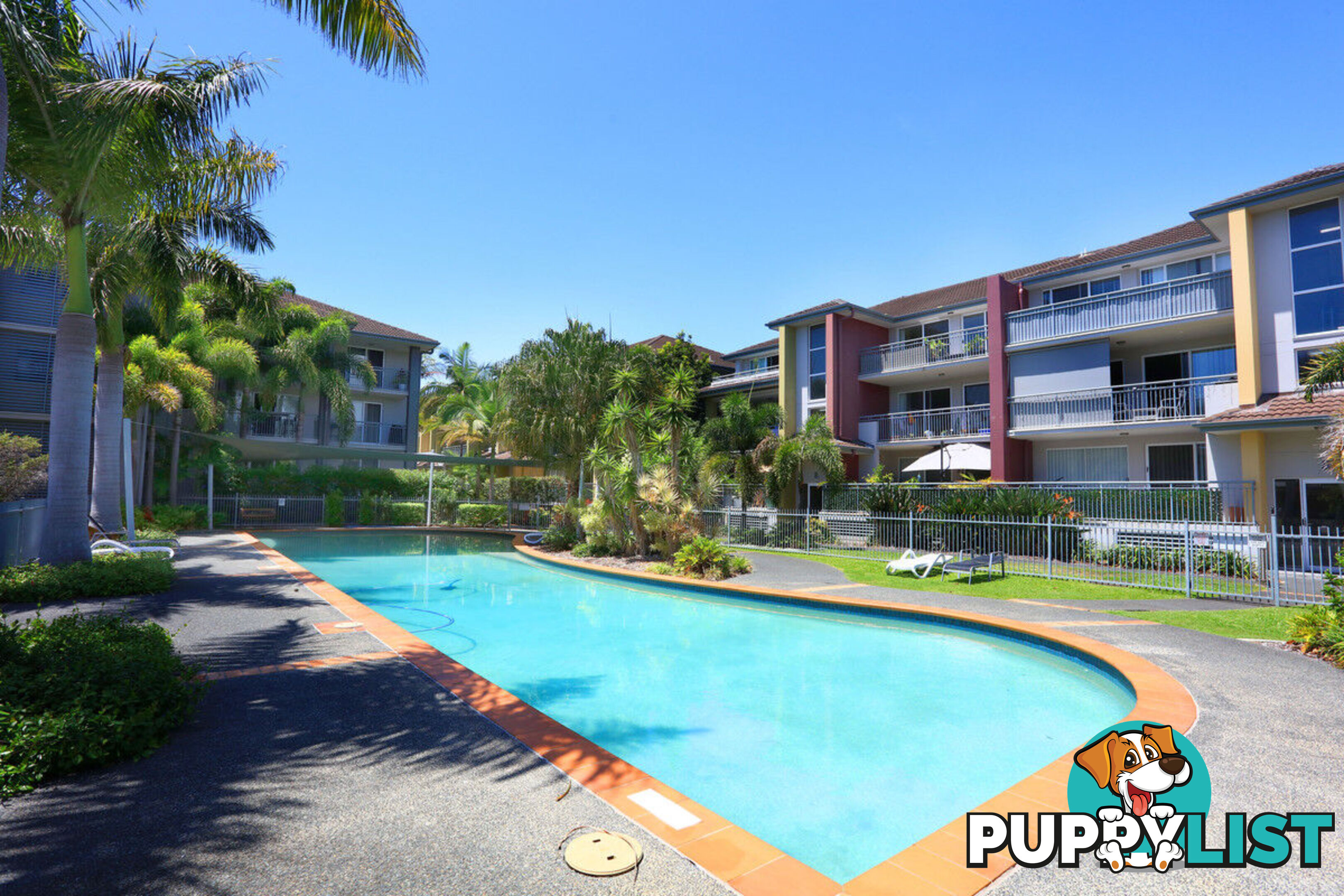 9/33 Clark Street BIGGERA WATERS QLD 4216