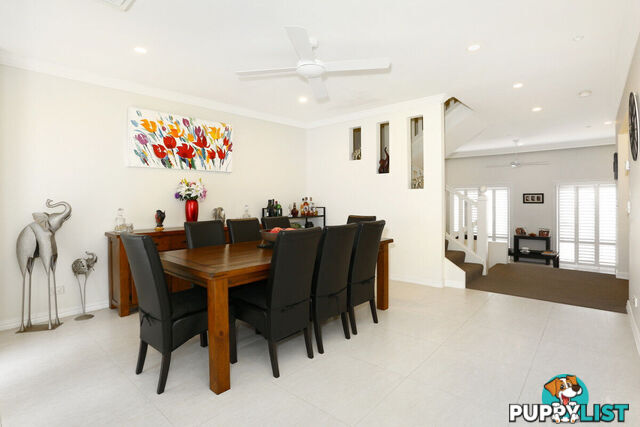 4/14 Pendraat Parade HOPE ISLAND QLD 4212