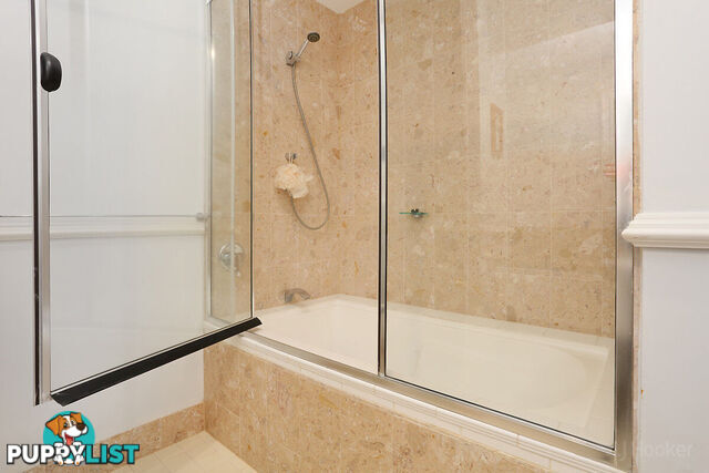 4/14 Pendraat Parade HOPE ISLAND QLD 4212