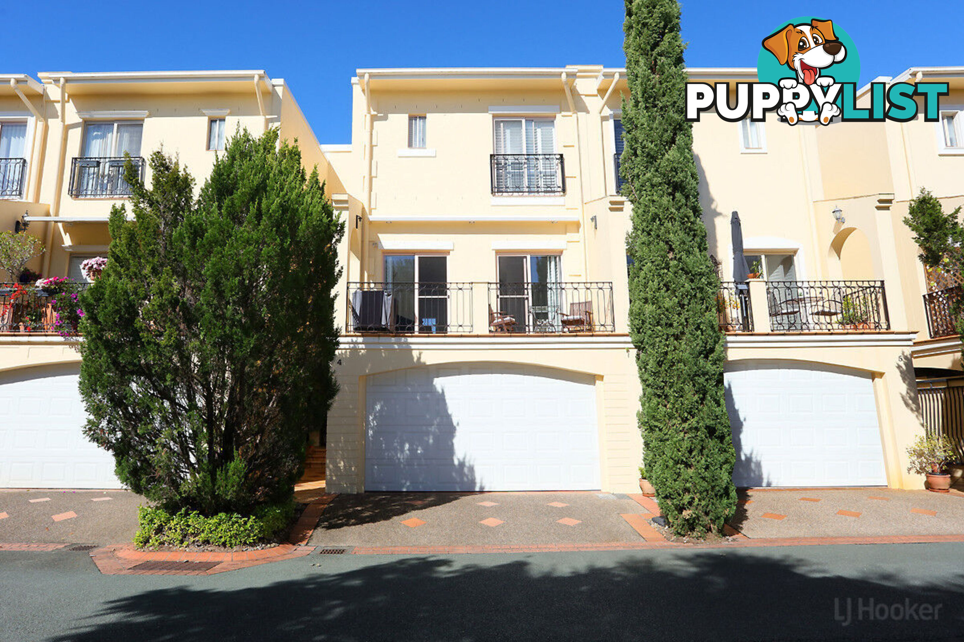 4/14 Pendraat Parade HOPE ISLAND QLD 4212
