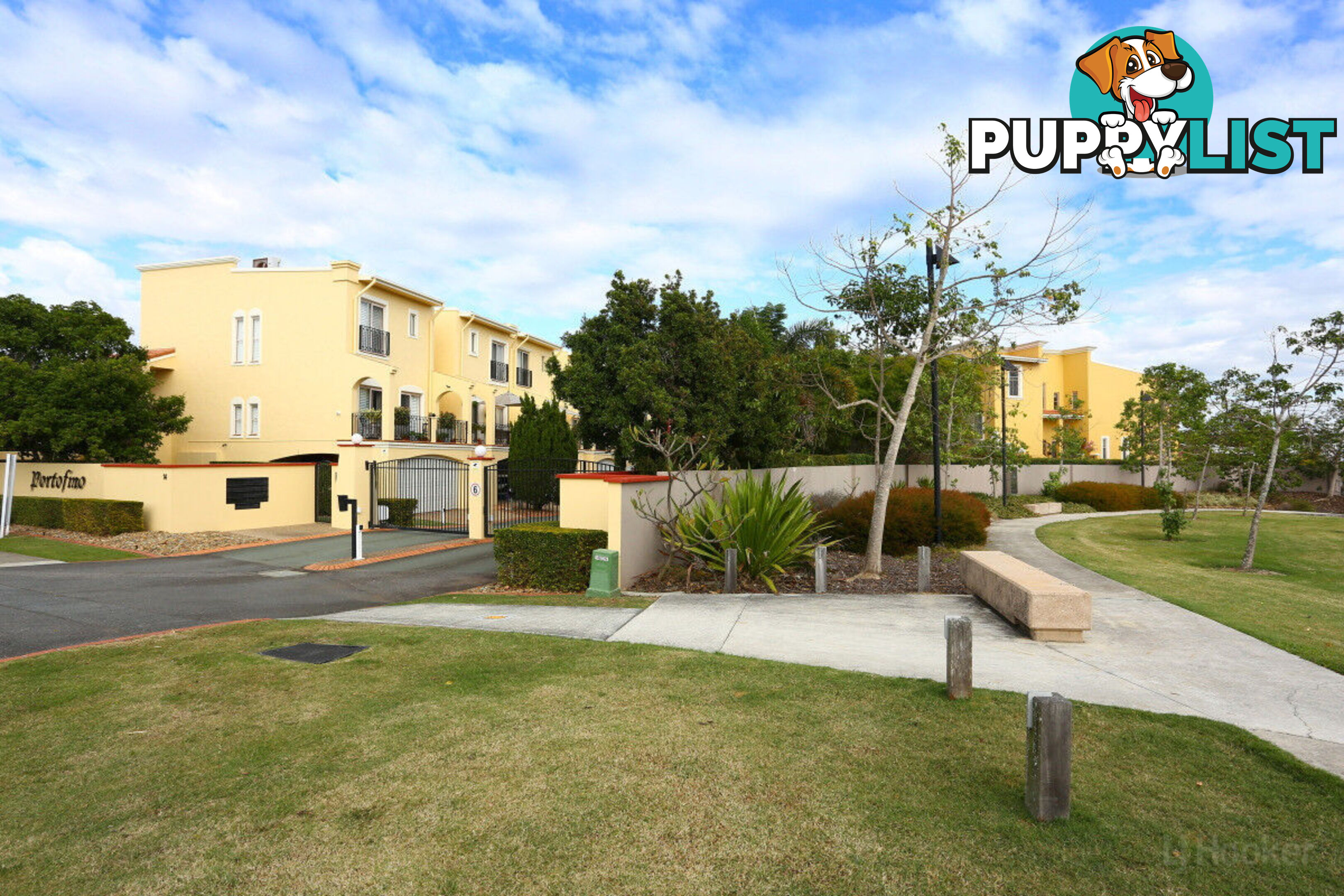 4/14 Pendraat Parade HOPE ISLAND QLD 4212