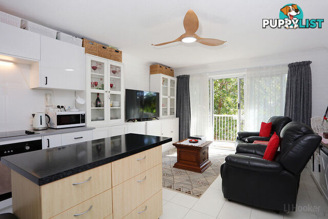 1/46 Brighton Street BIGGERA WATERS QLD 4216