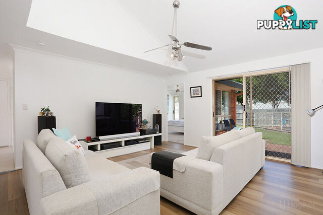 2/553 Pine Ridge Road BIGGERA WATERS QLD 4216