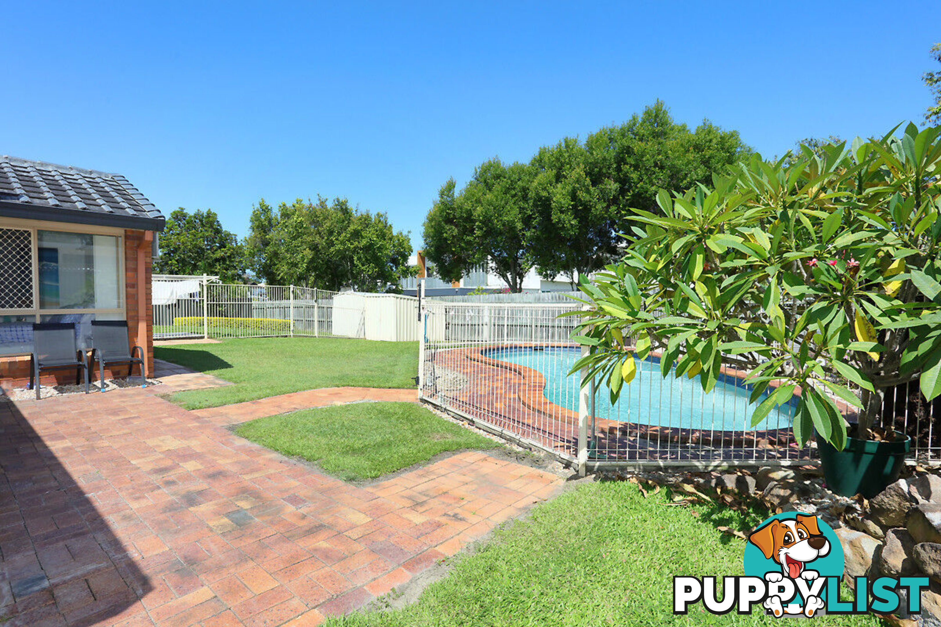 2/553 Pine Ridge Road BIGGERA WATERS QLD 4216