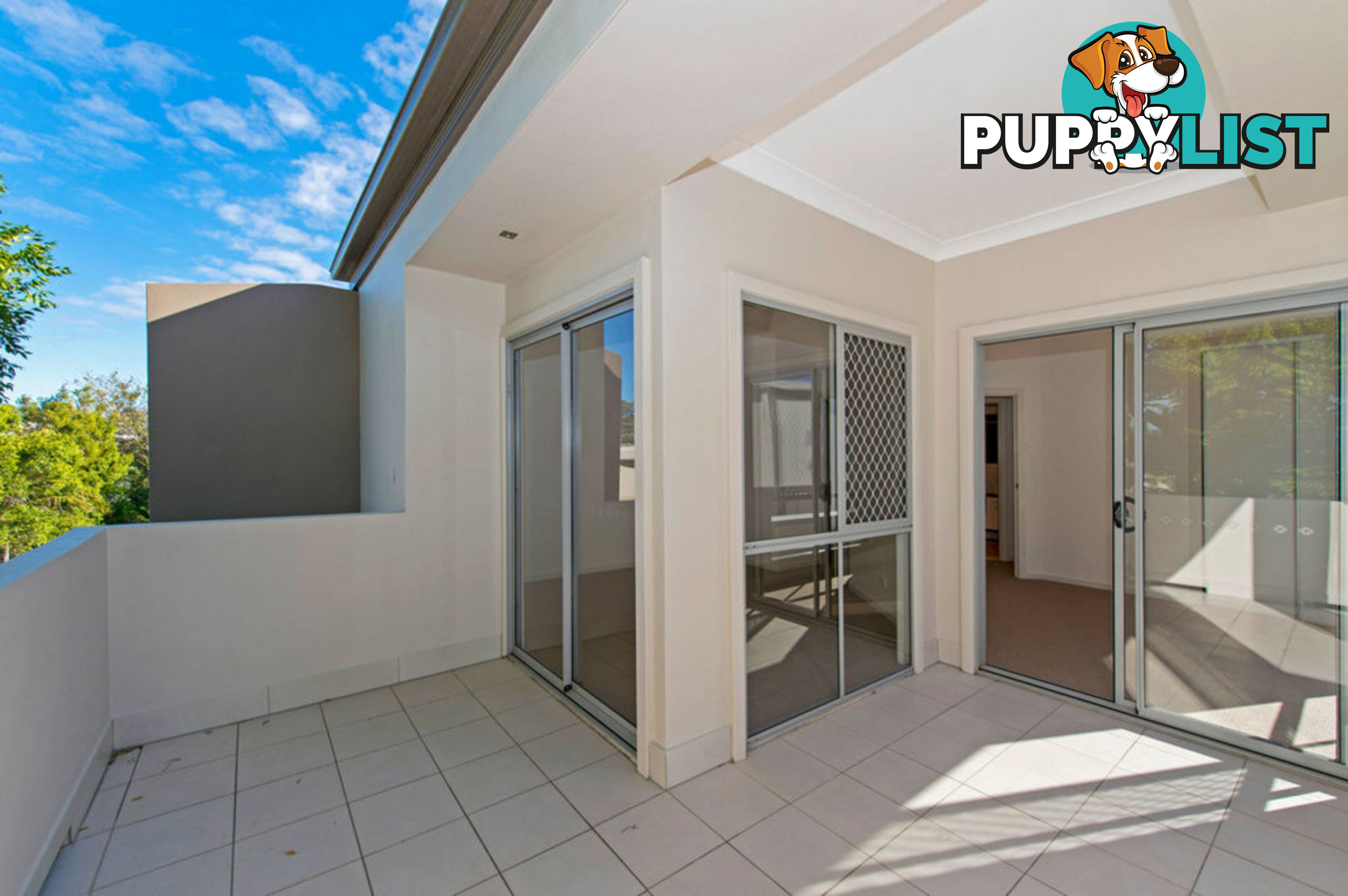 1/28 Milton Avenue PARADISE POINT QLD 4216