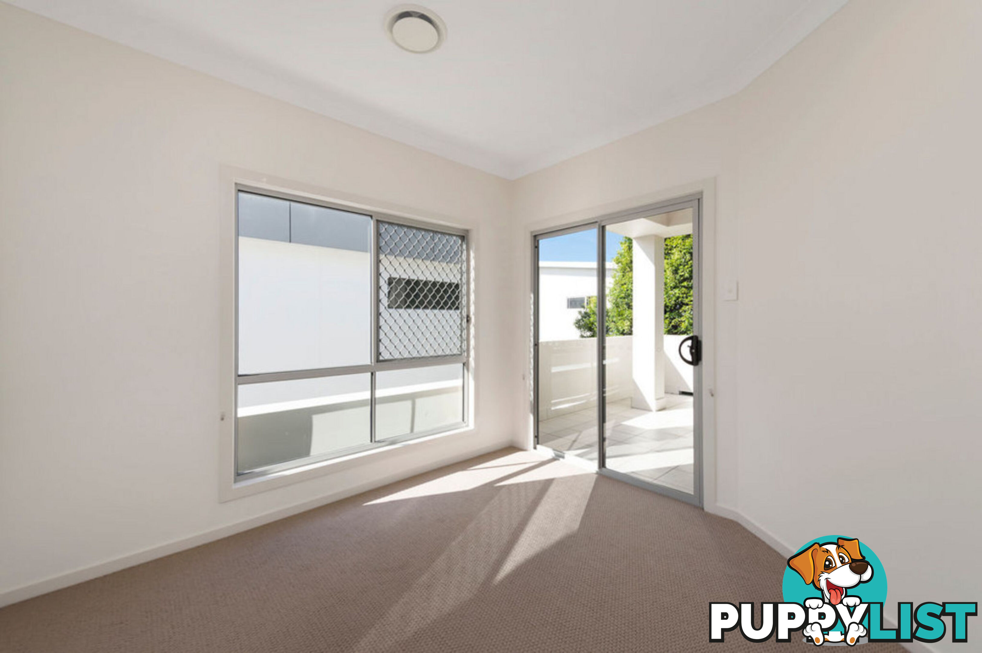 1/28 Milton Avenue PARADISE POINT QLD 4216