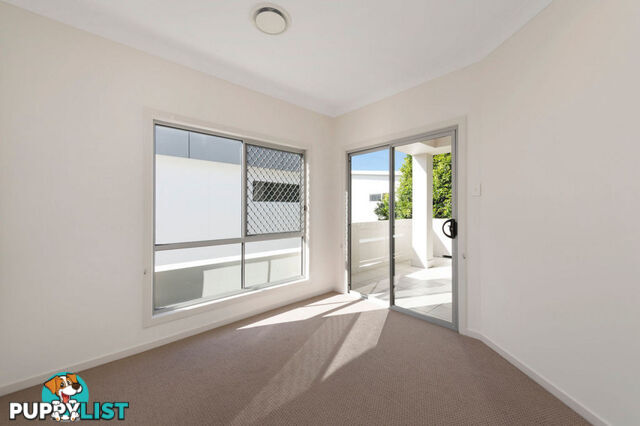 1/28 Milton Avenue PARADISE POINT QLD 4216