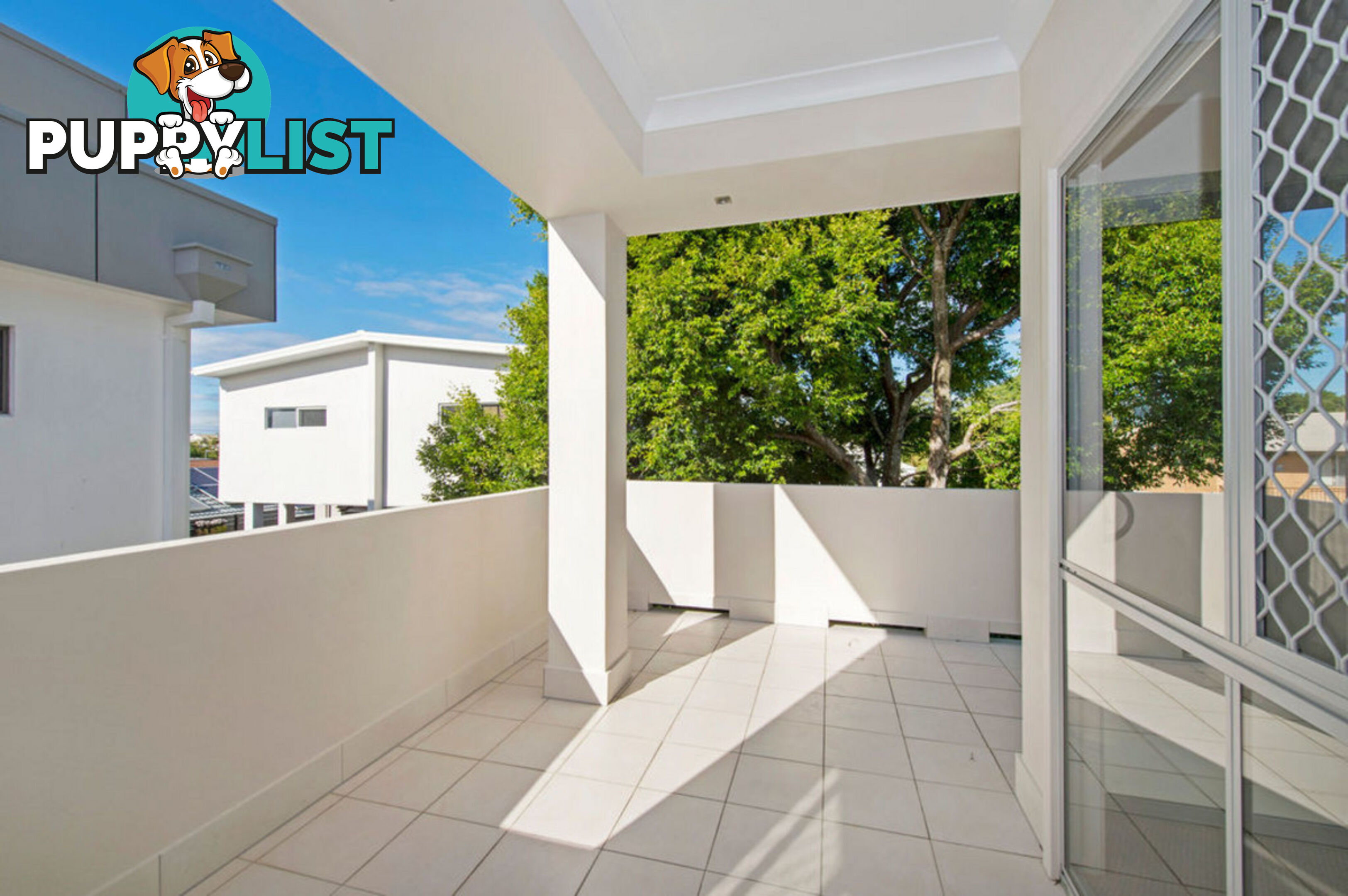 1/28 Milton Avenue PARADISE POINT QLD 4216