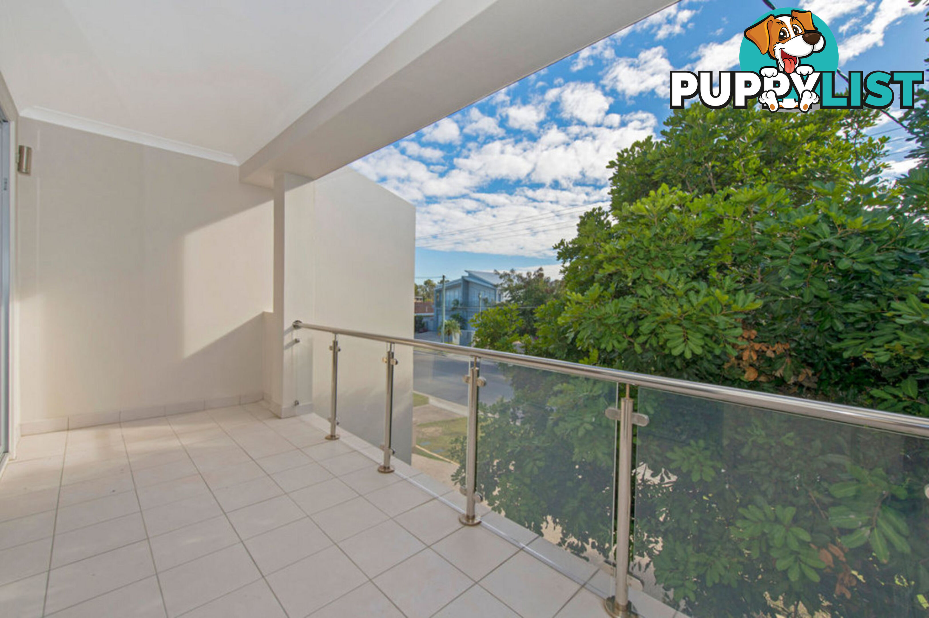 1/28 Milton Avenue PARADISE POINT QLD 4216