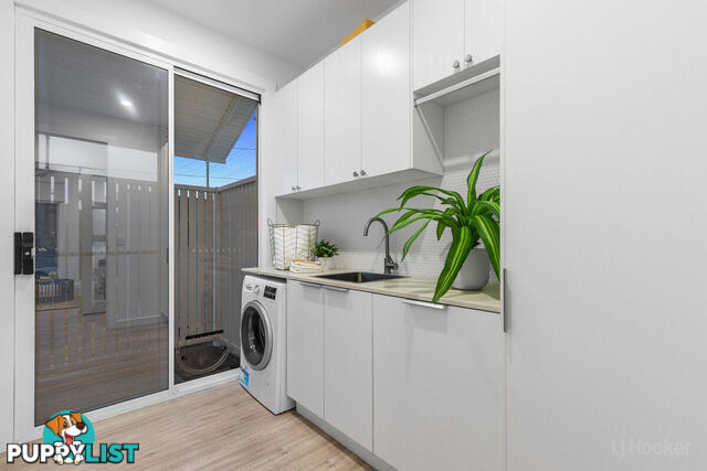 3/5 Wattle Avenue BIGGERA WATERS QLD 4216