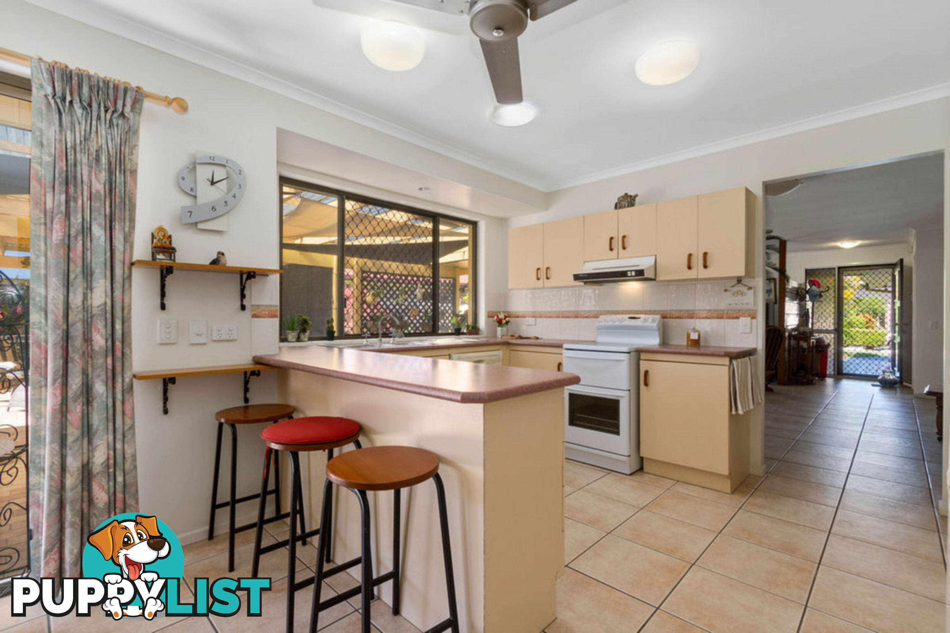 9 Thompson Street BIGGERA WATERS QLD 4216