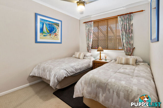 9 Thompson Street BIGGERA WATERS QLD 4216