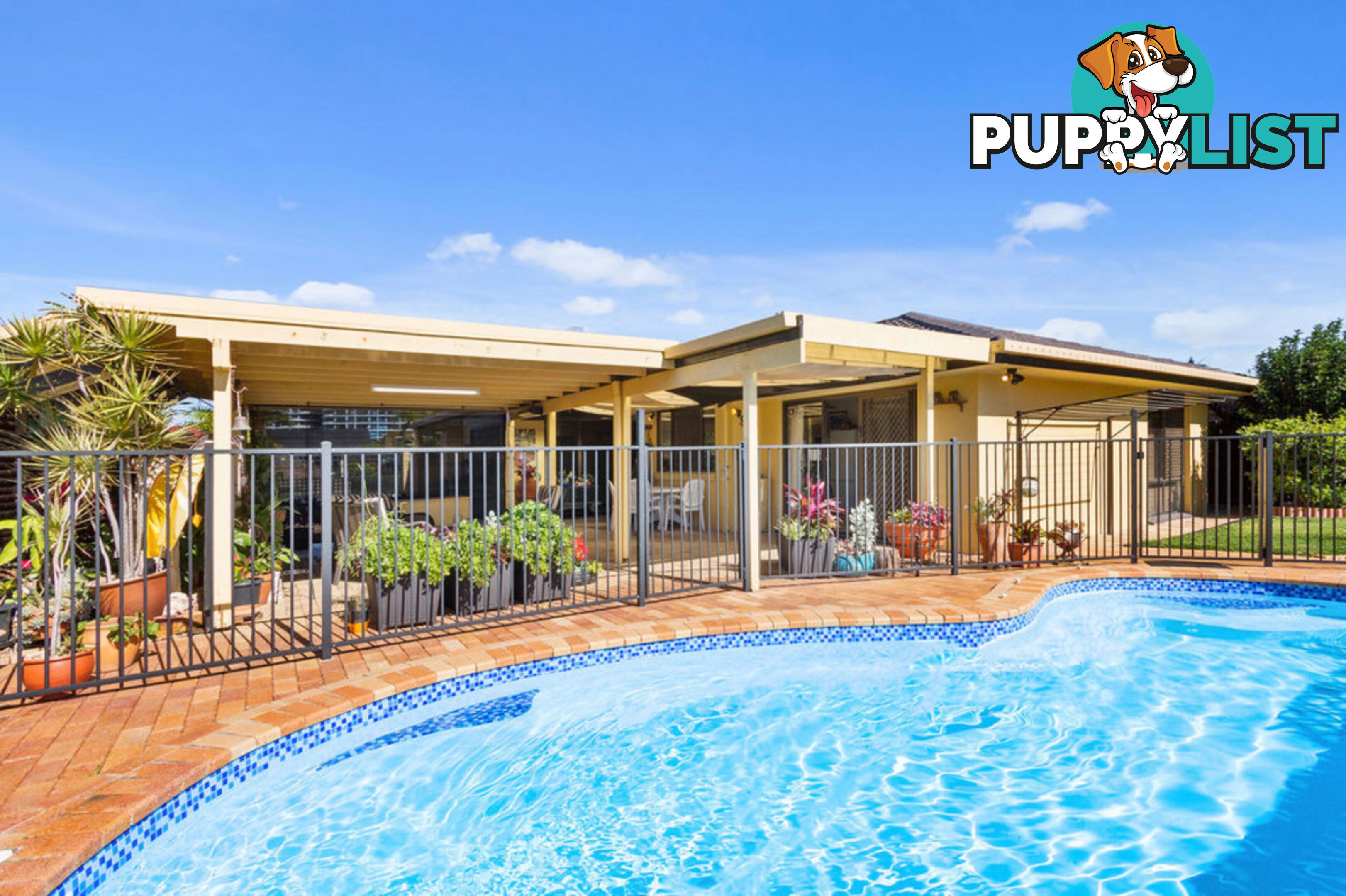 9 Thompson Street BIGGERA WATERS QLD 4216