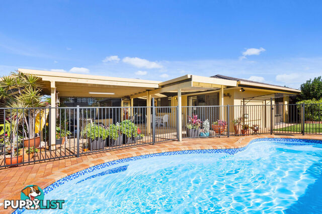 9 Thompson Street BIGGERA WATERS QLD 4216