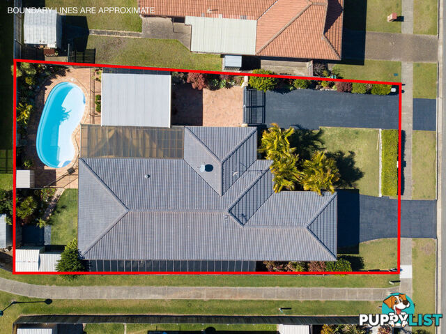 9 Thompson Street BIGGERA WATERS QLD 4216