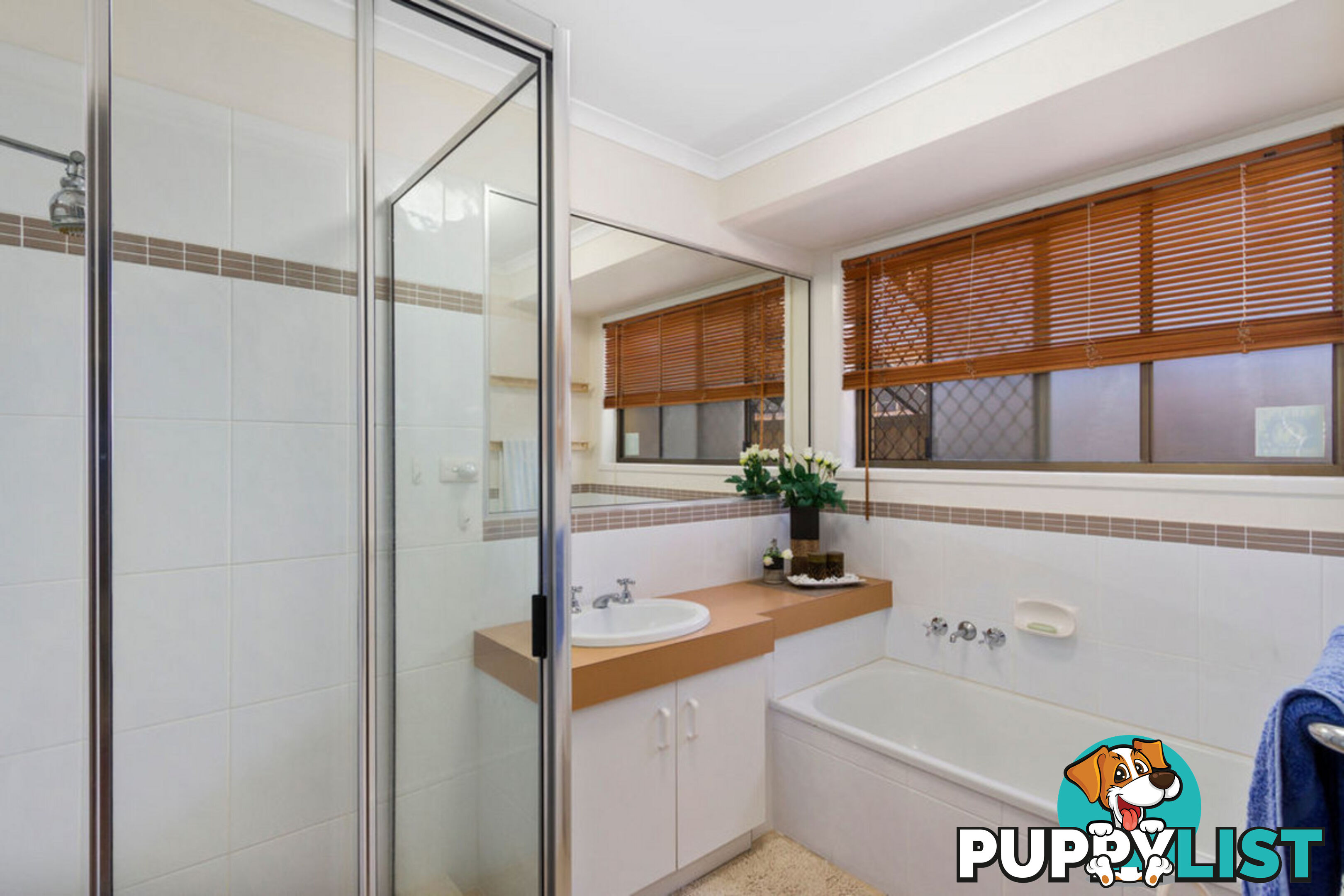 9 Thompson Street BIGGERA WATERS QLD 4216