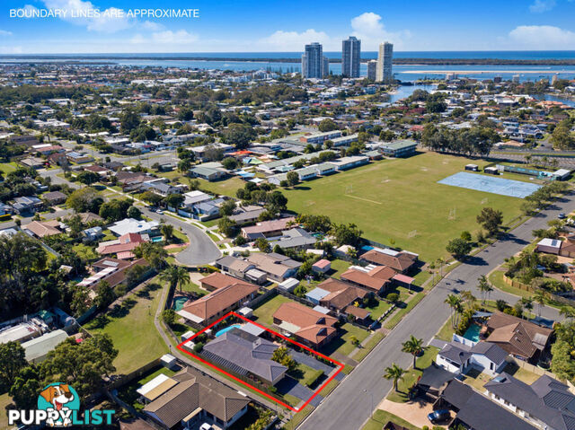 9 Thompson Street BIGGERA WATERS QLD 4216