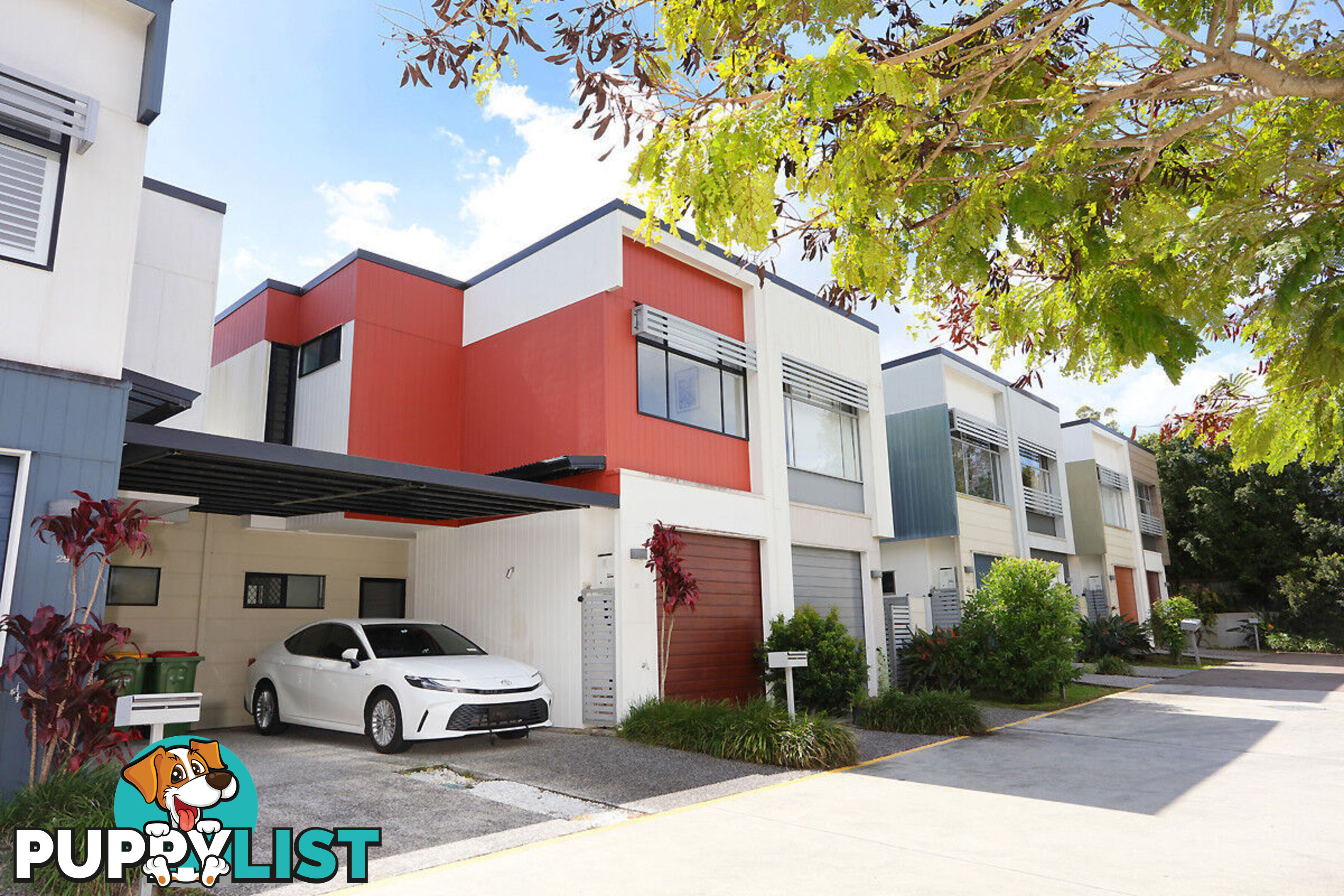28/460 Pine Ridge Road COOMBABAH QLD 4216