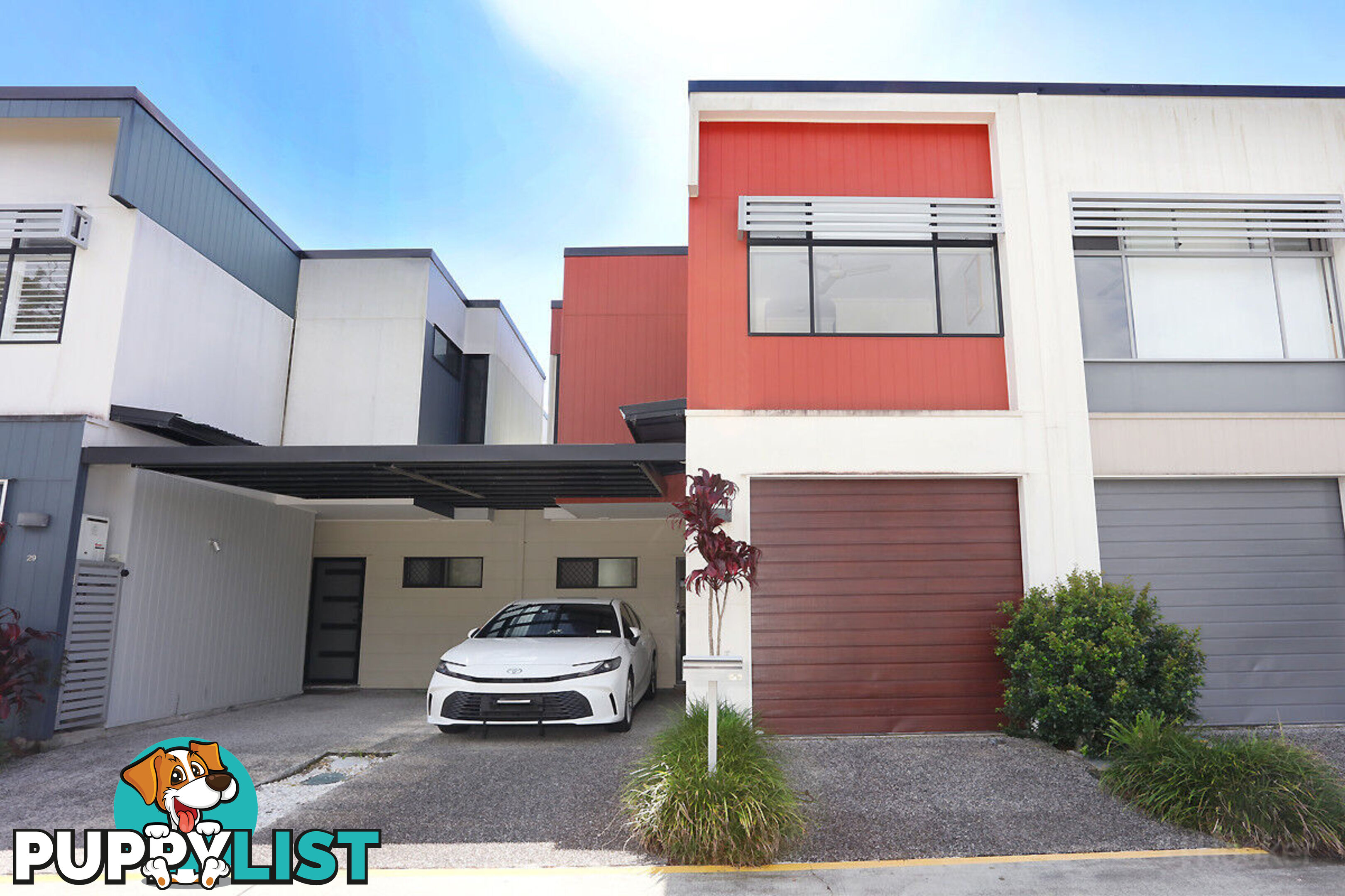 28/460 Pine Ridge Road COOMBABAH QLD 4216