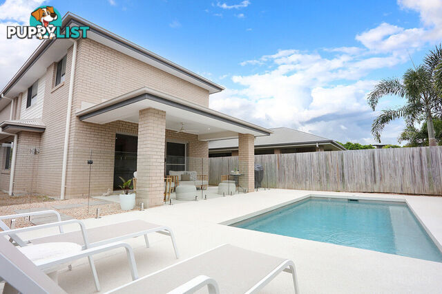 67 Harbour Rise HOPE ISLAND QLD 4212