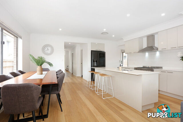 67 Harbour Rise HOPE ISLAND QLD 4212