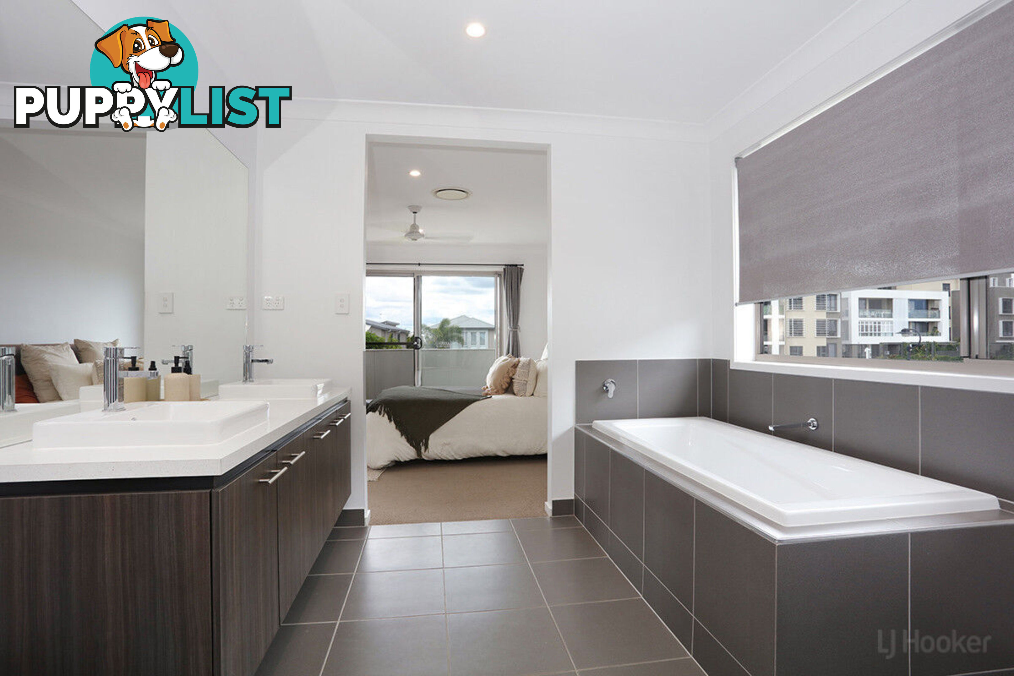 67 Harbour Rise HOPE ISLAND QLD 4212