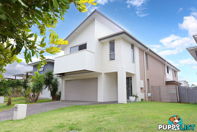 67 Harbour Rise HOPE ISLAND QLD 4212