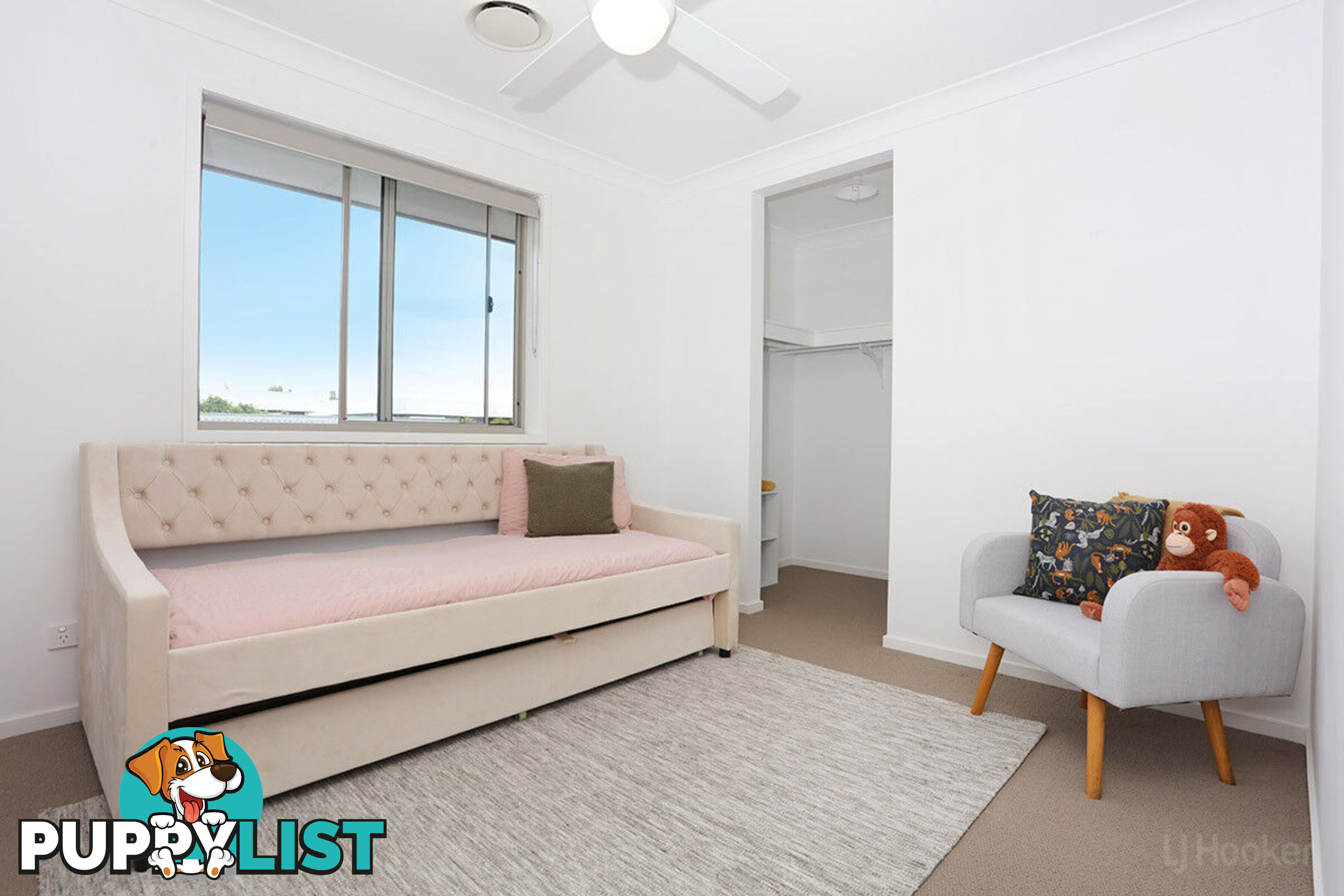 67 Harbour Rise HOPE ISLAND QLD 4212