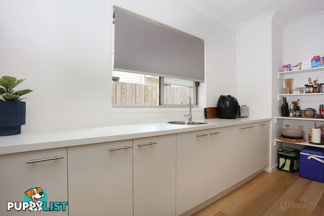 67 Harbour Rise HOPE ISLAND QLD 4212
