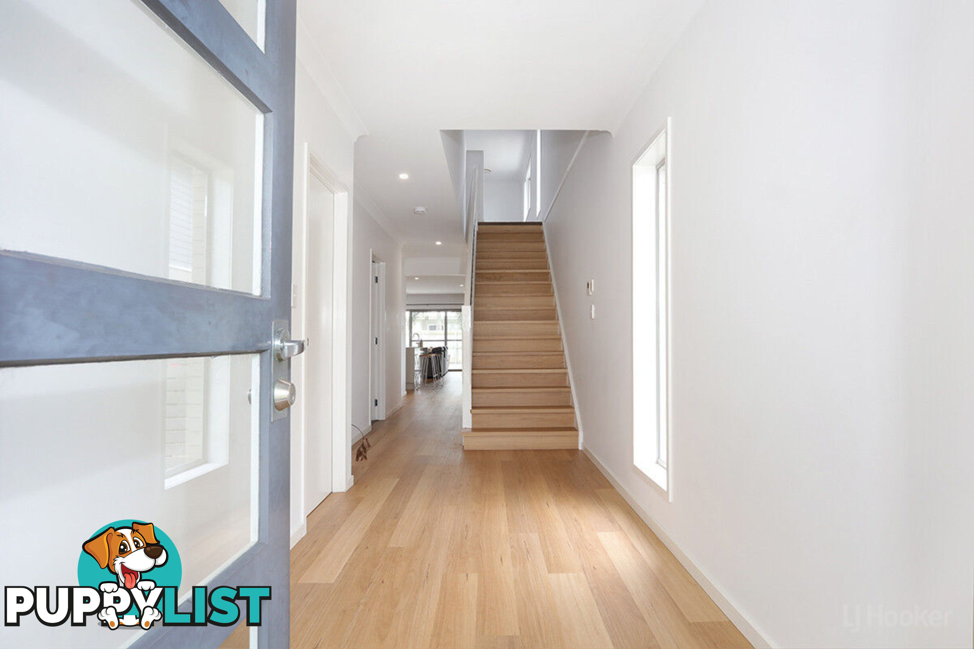 67 Harbour Rise HOPE ISLAND QLD 4212