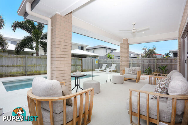 67 Harbour Rise HOPE ISLAND QLD 4212