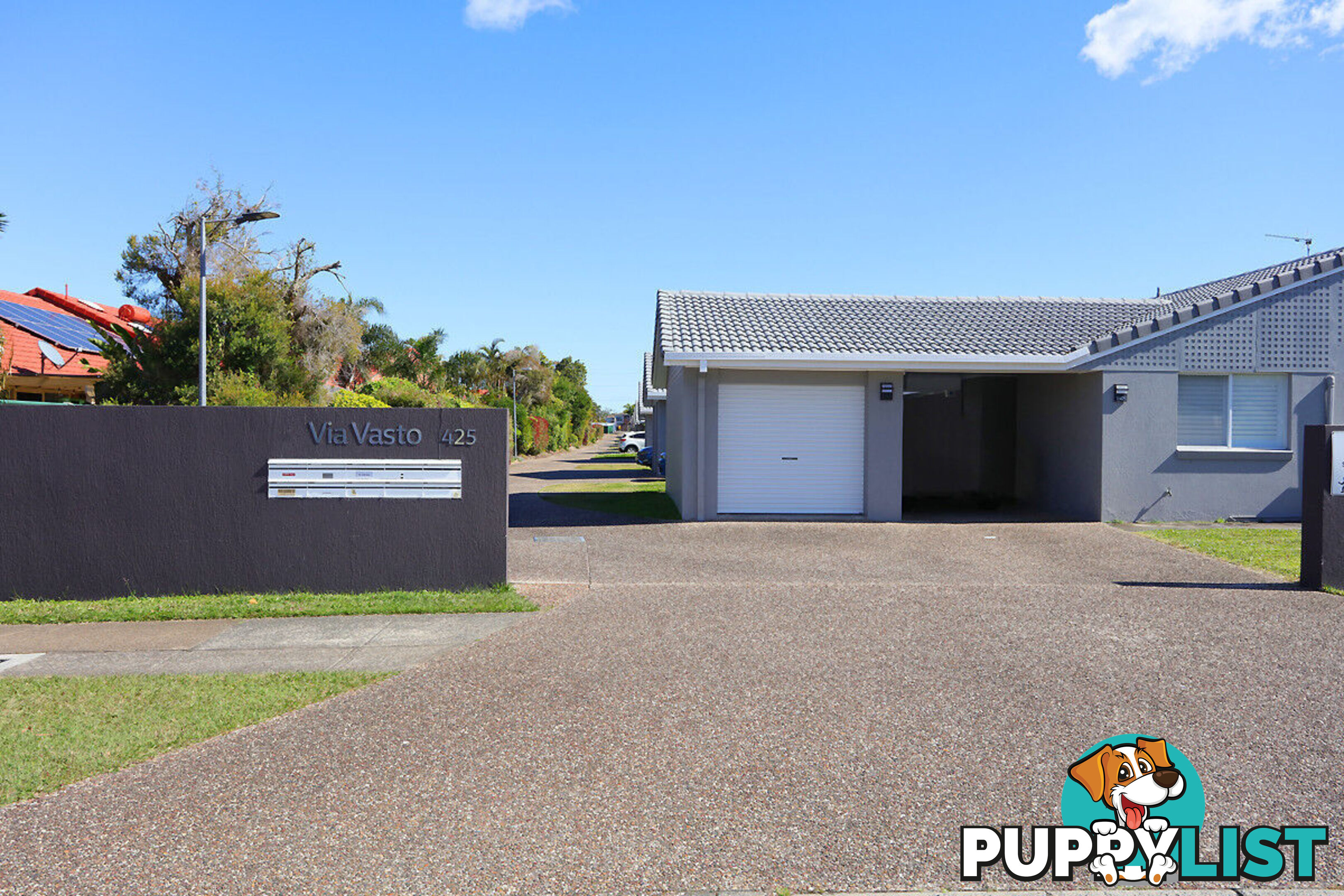 7/425 Oxley Drive RUNAWAY BAY QLD 4216