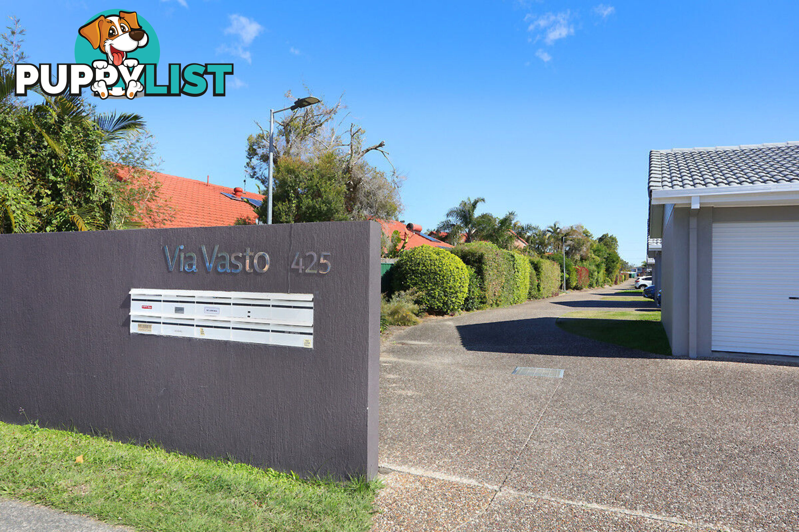 7/425 Oxley Drive RUNAWAY BAY QLD 4216