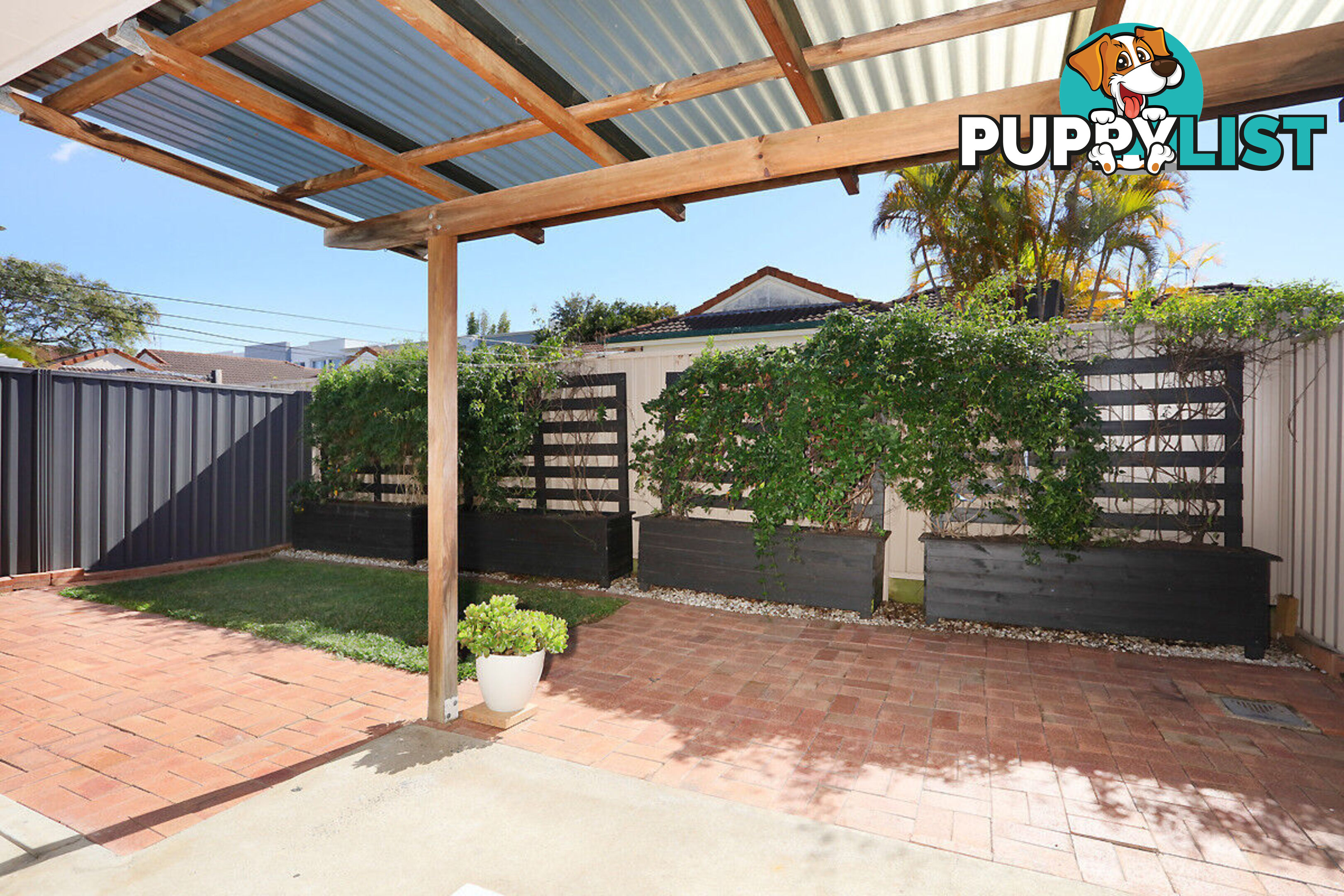 7/425 Oxley Drive RUNAWAY BAY QLD 4216