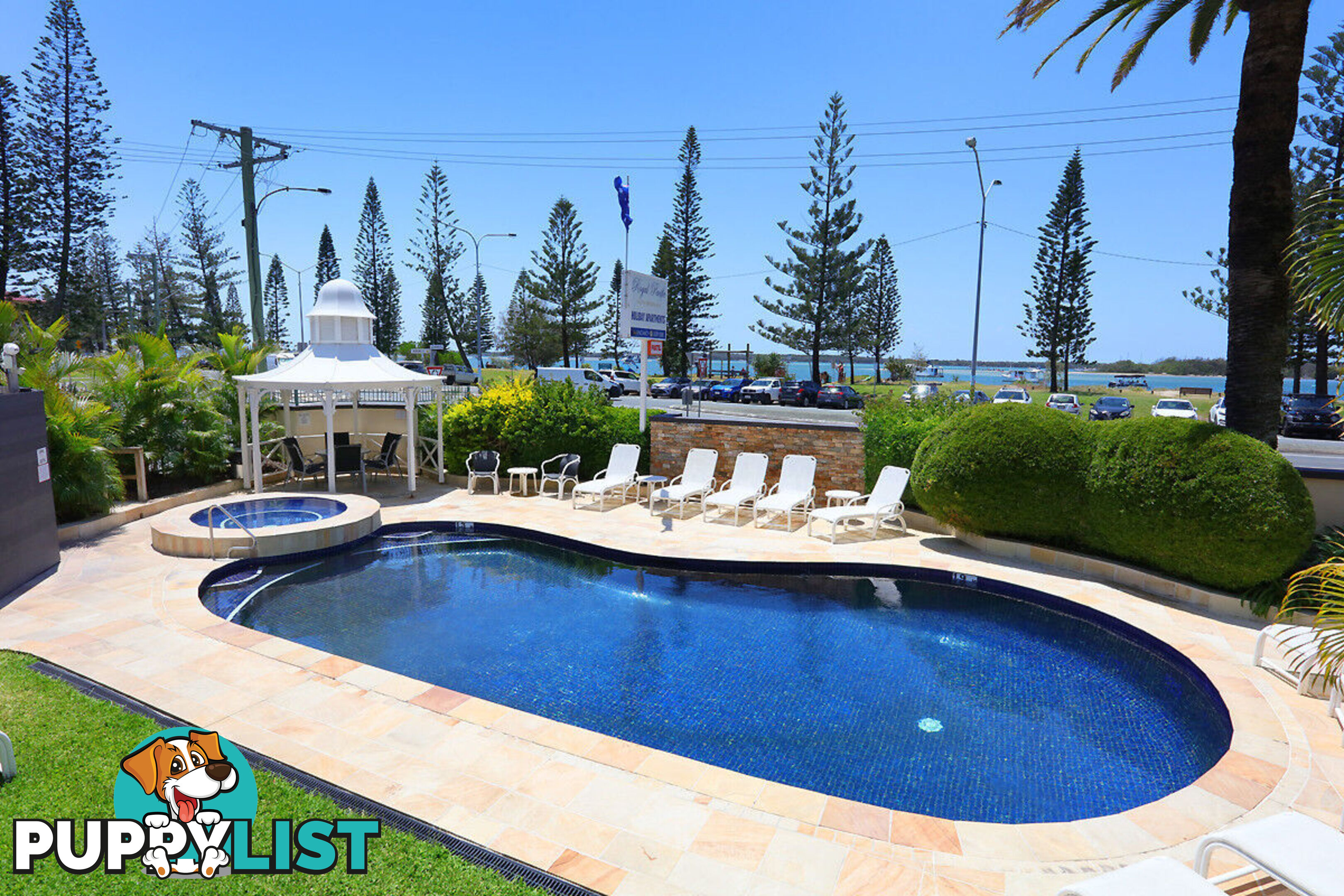 8/484-488 Marine Parade BIGGERA WATERS QLD 4216