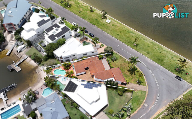 2 James Cook Esplanade HOLLYWELL QLD 4216