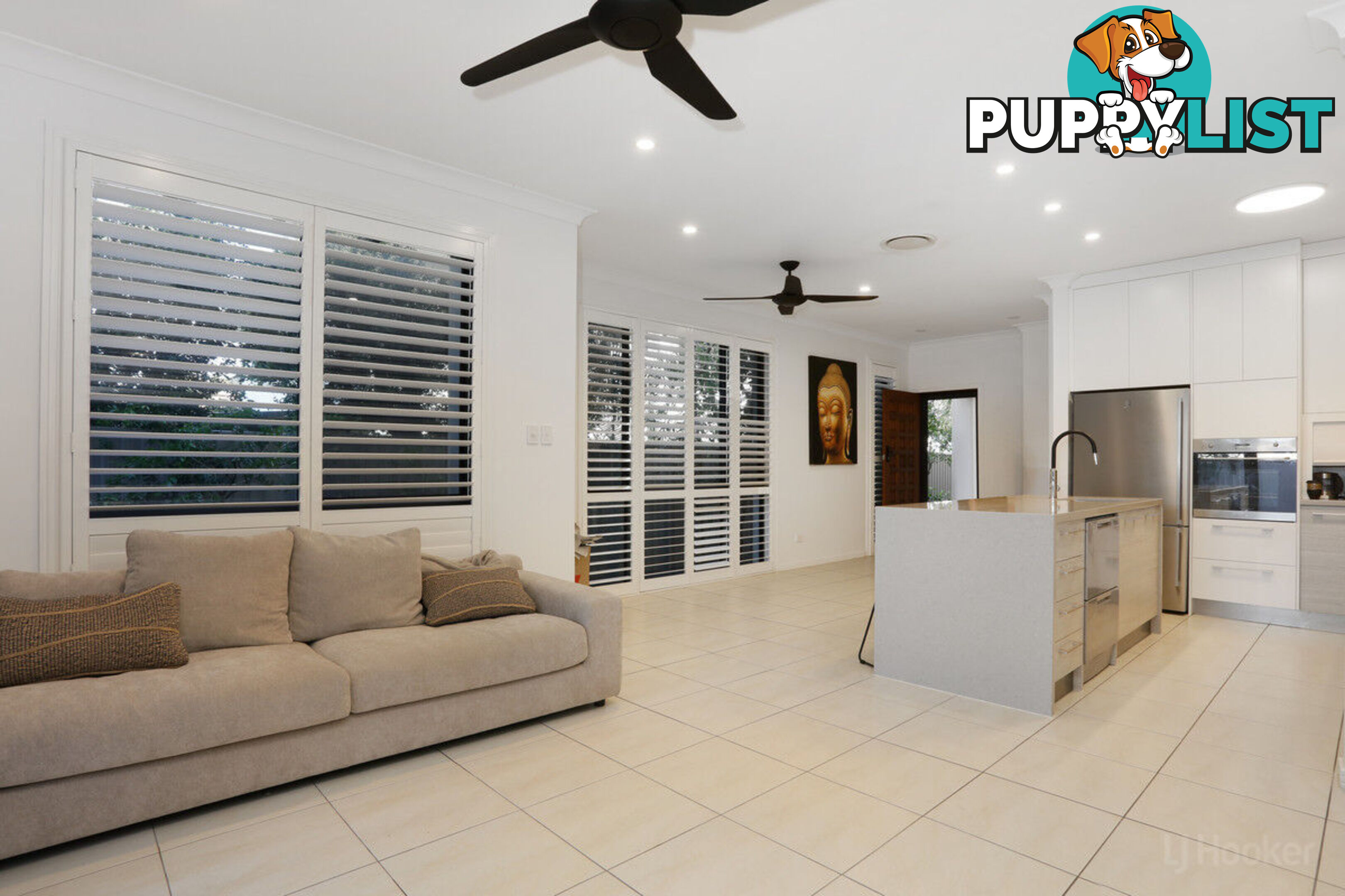 1/20 Killowill Avenue PARADISE POINT QLD 4216