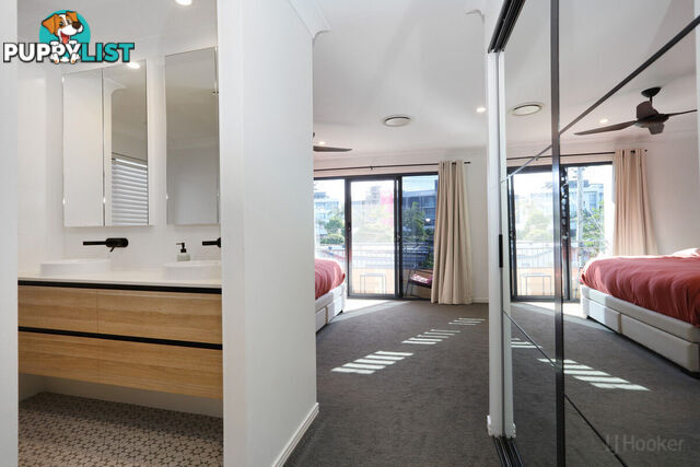 1/20 Killowill Avenue PARADISE POINT QLD 4216