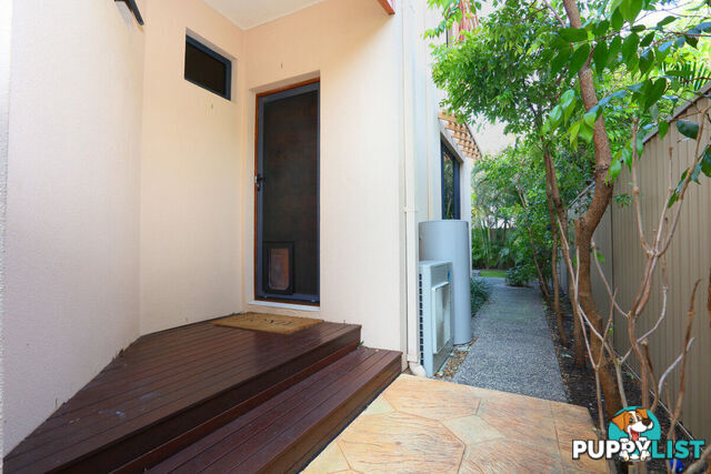 1/20 Killowill Avenue PARADISE POINT QLD 4216
