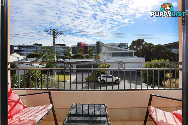 1/20 Killowill Avenue PARADISE POINT QLD 4216