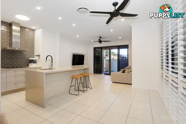 1/20 Killowill Avenue PARADISE POINT QLD 4216