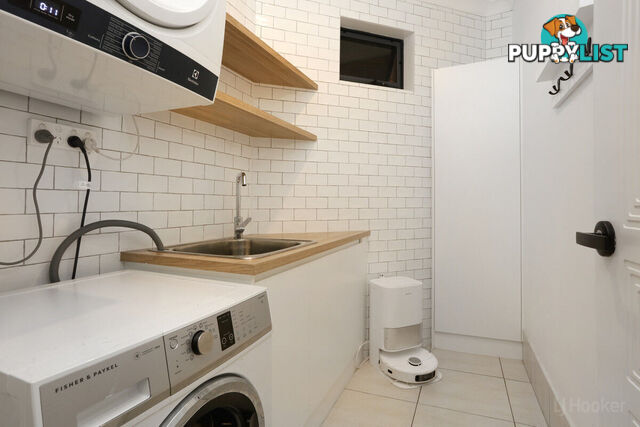 1/20 Killowill Avenue PARADISE POINT QLD 4216