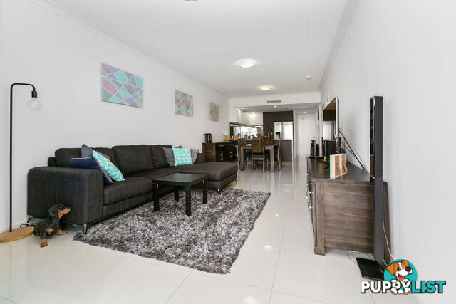 3304/25-31 East Quay Drive BIGGERA WATERS QLD 4216