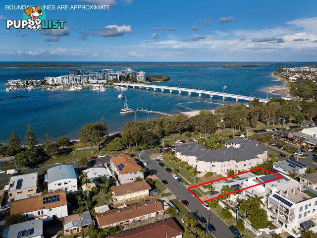 1 & 2/6 Victor Avenue PARADISE POINT QLD 4216