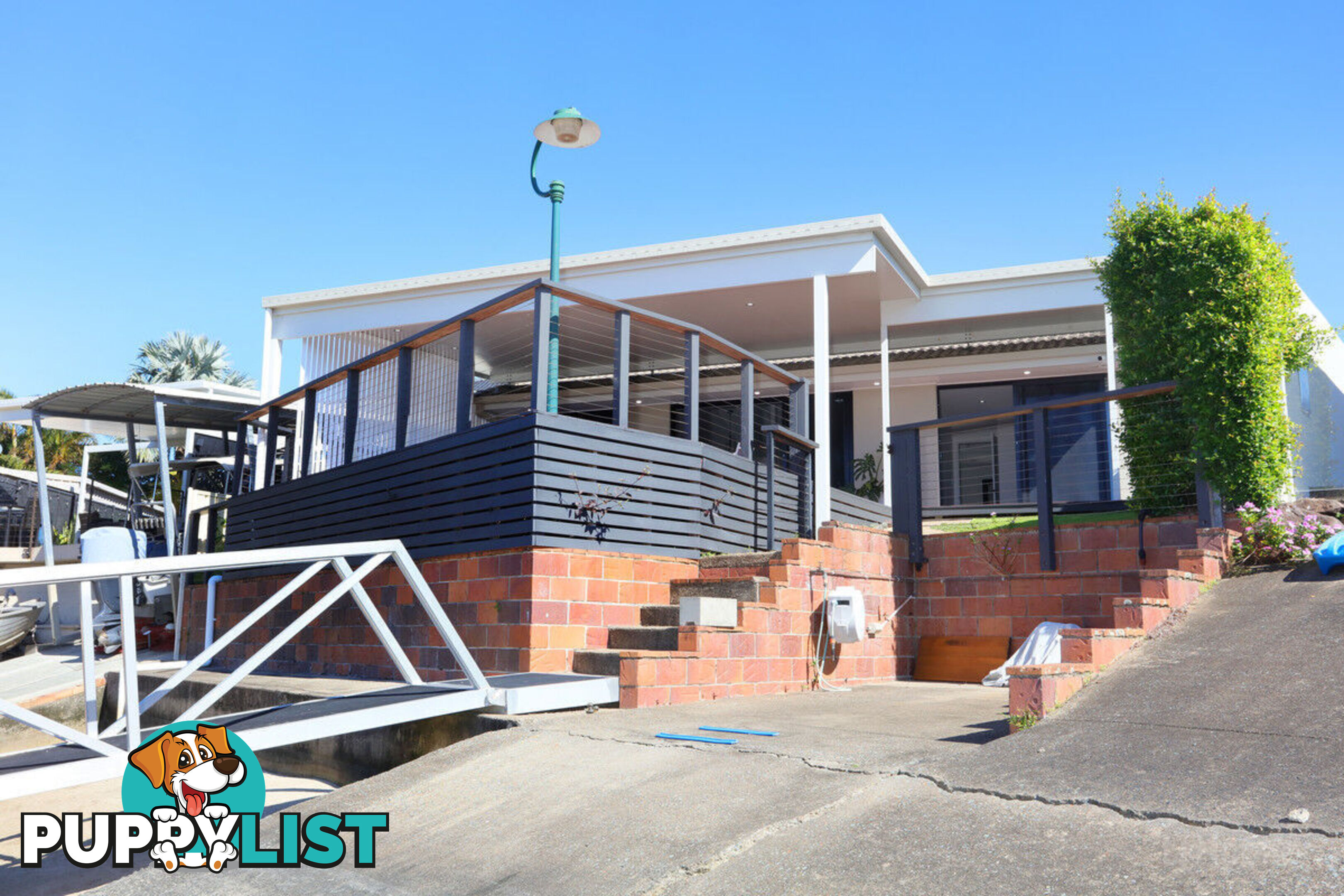 3 Seabreeze Street PARADISE POINT QLD 4216