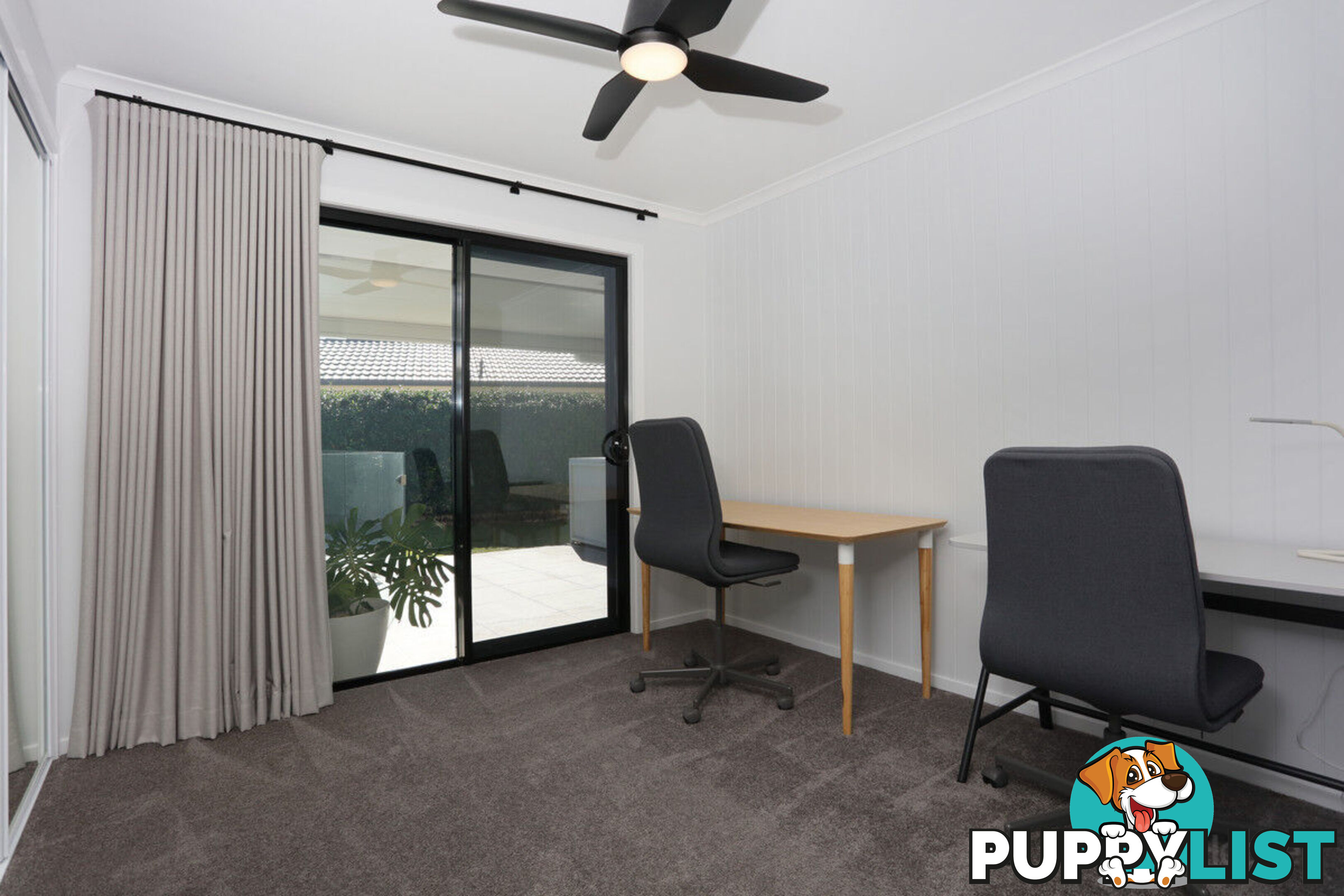 3 Seabreeze Street PARADISE POINT QLD 4216