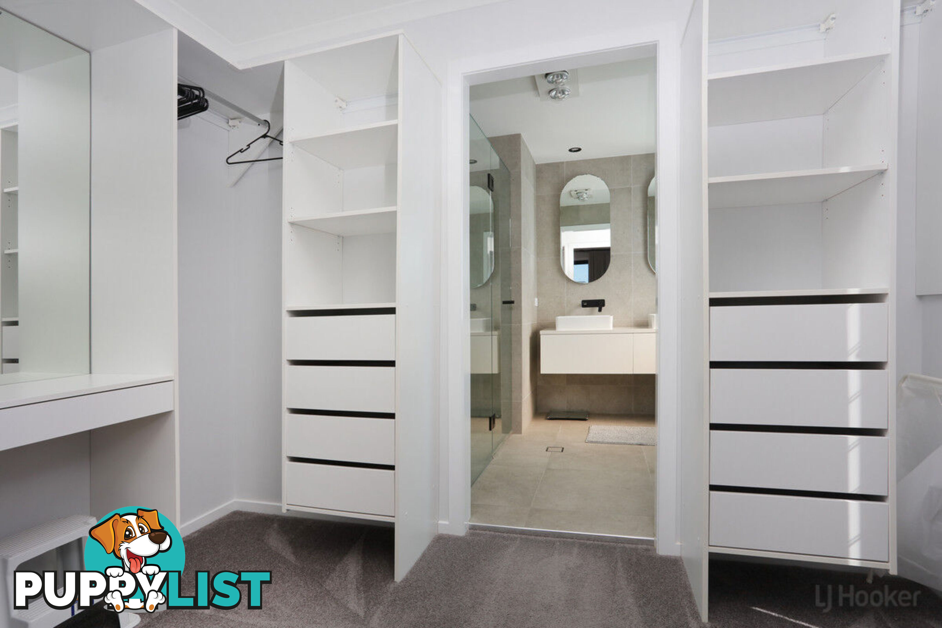 3 Seabreeze Street PARADISE POINT QLD 4216