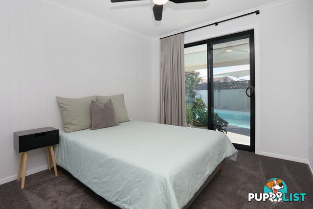 3 Seabreeze Street PARADISE POINT QLD 4216