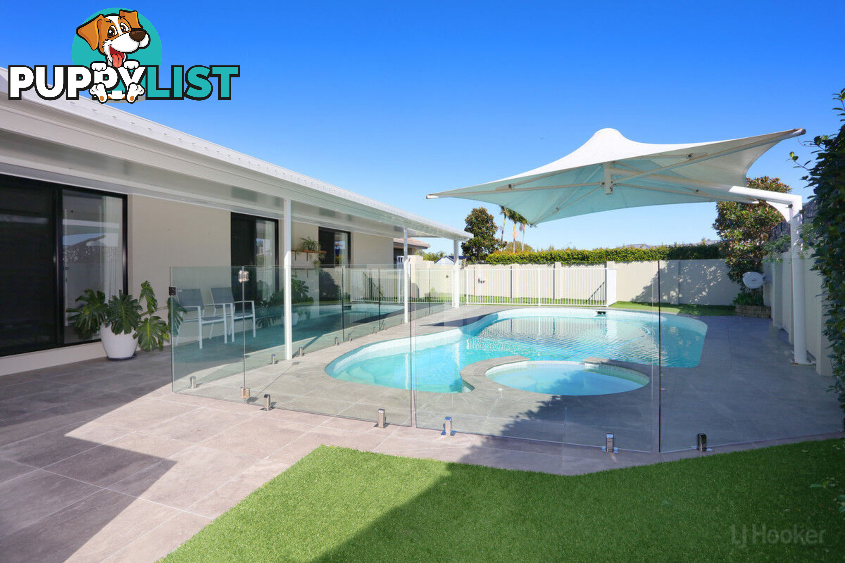 3 Seabreeze Street PARADISE POINT QLD 4216