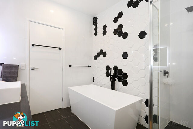 57/4A Hansford Road COOMBABAH QLD 4216